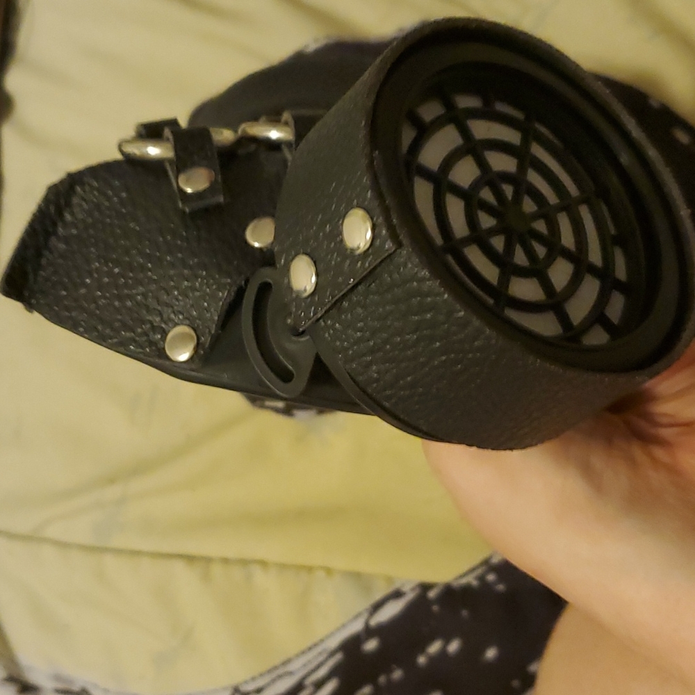 Gothic face mask - Picture 2 of 5